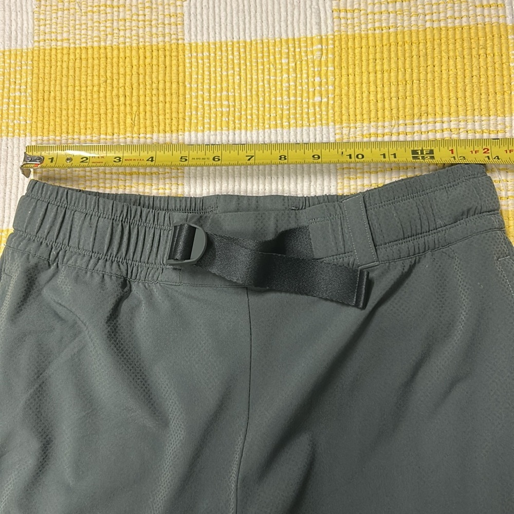 Athleta Quest Jogger in Bali Green size 6 Athleisure Outdoor - Picture 13 of 15